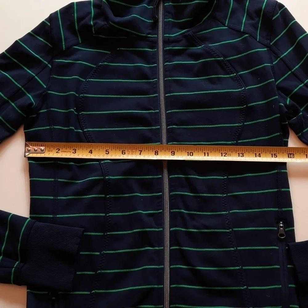 Lululemon Nice Asana Jacket slalom stripe inkwell navy green 8